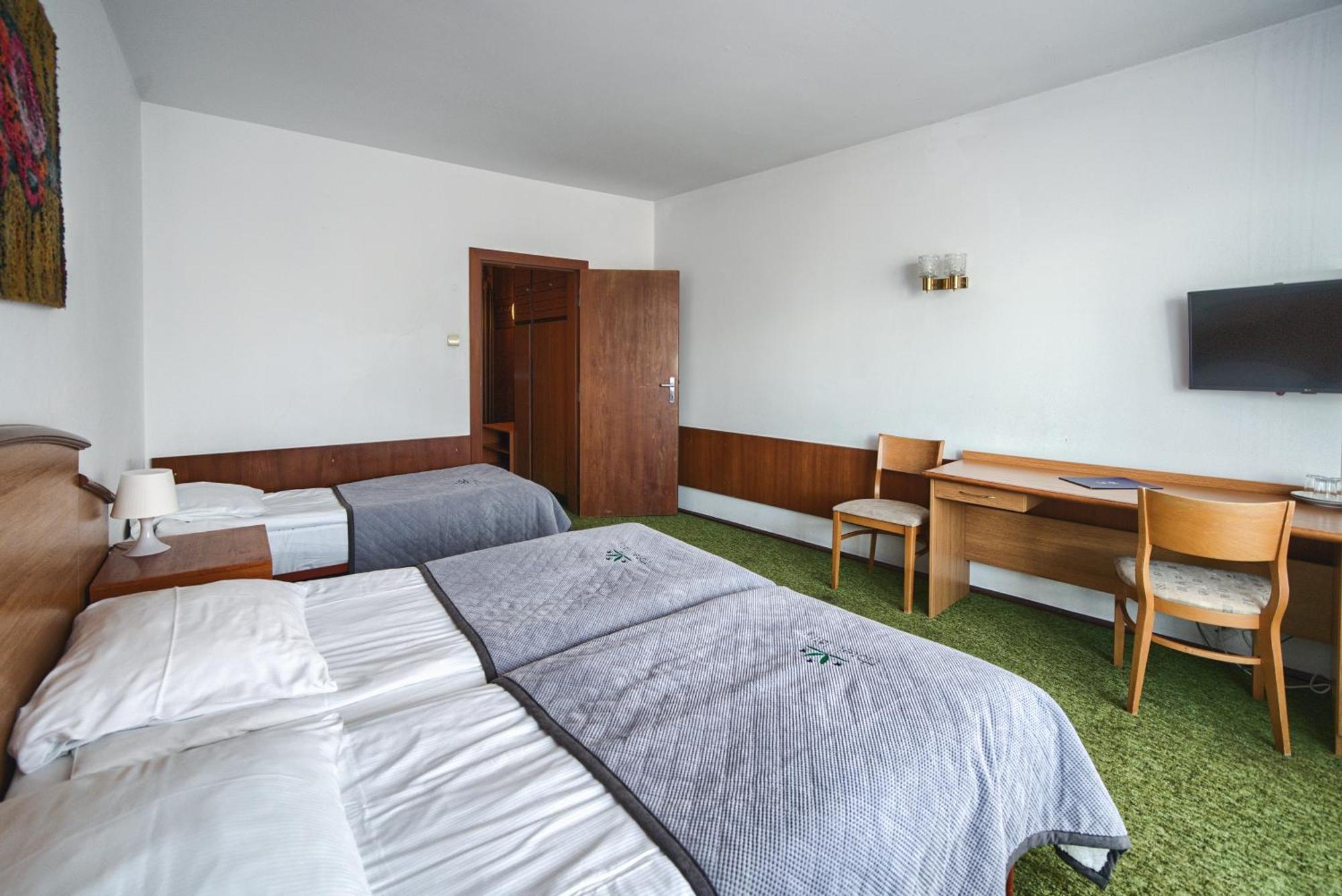 Zespol Tatry - Hotel Tatry I Budynek Turystyczny Murzasichle Exteriör bild